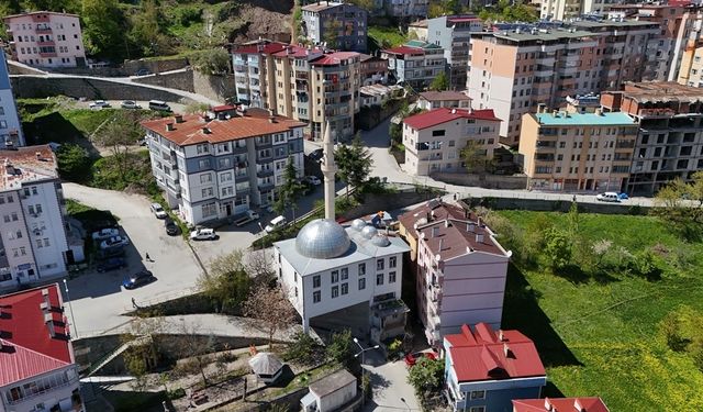 Artvin’de ’Ayaklı Cami’ Mimarisiyle Dikkat Çekiyor