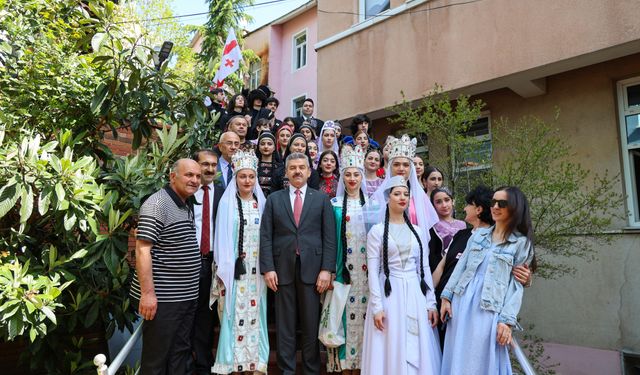 Vali Ergün, 23 Nisan Dolayısıyla Gürcistan'dan Gelen Çocuklarla Buluştu