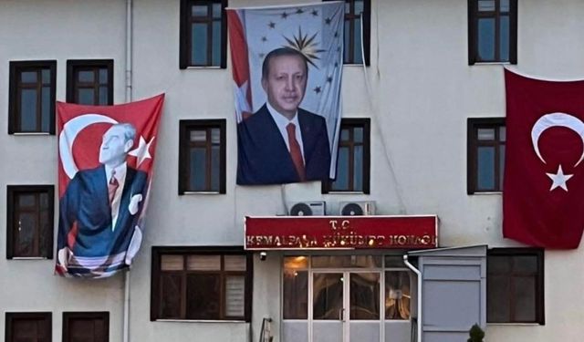 “Atatürk’ü Doğru Yere Asın”