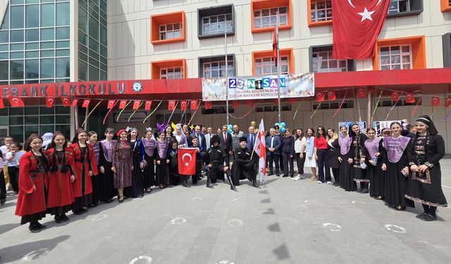 Kardeş Ülke Gürcistan’dan Renkli Katılım