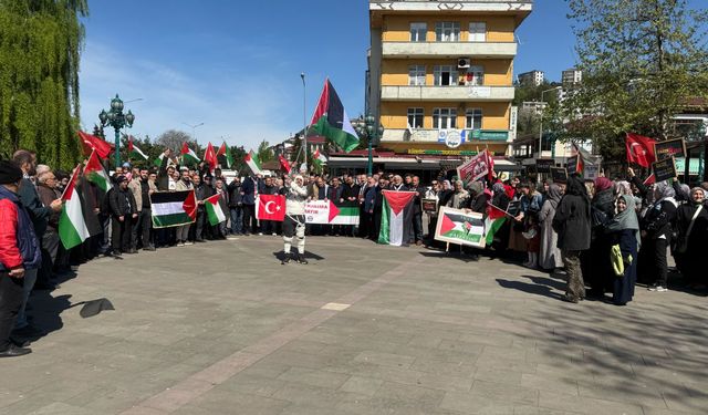 Gazze İçin Arhavi Ayakta