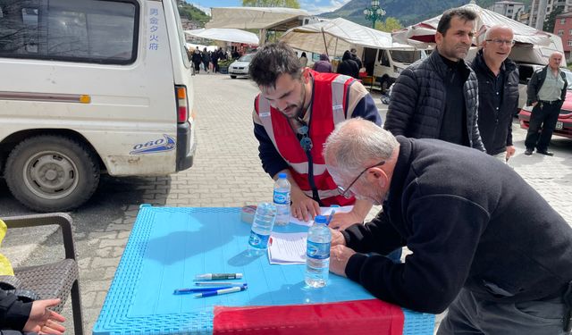 Borçka'da İmamoğlu'na Destek İmzası