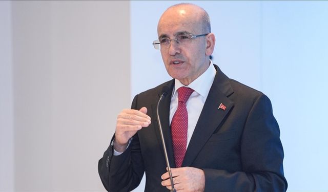 Bakan Şimşek: Yabancı para cinsi mevduat talebi ve ülke risk primi gerilerken rezerv birikimi yeniden başladı
