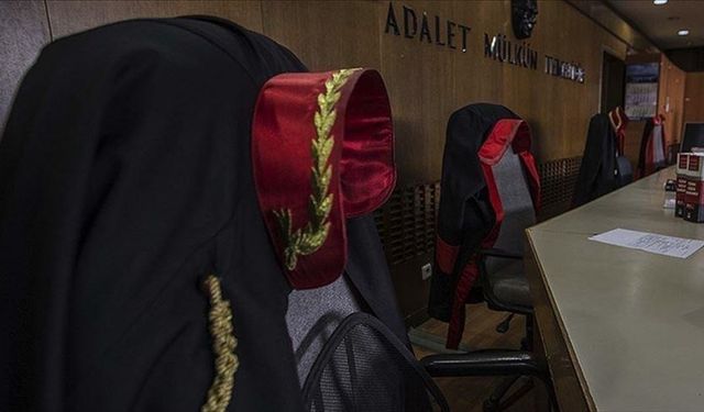 Uzmanlar yapay zekanın hakim ve savcıların yerine geçemeyeceğini düşünüyor