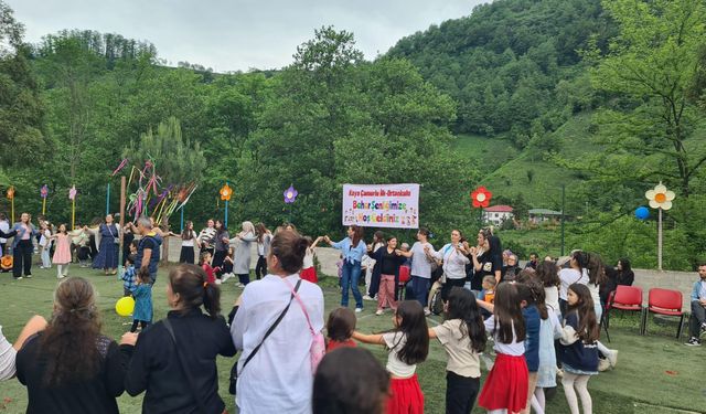 Köy Okulu Şenlikte Buluştu