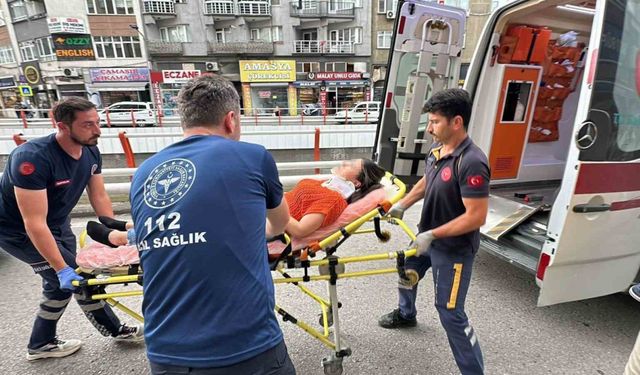 Dolmuştan İnen Yolcuya Motosiklet Çarptı: 2 Yaralı