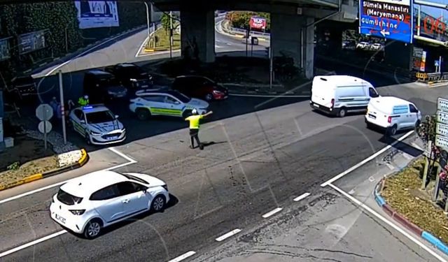 Sınava Geç Kalan Öğrencilerin Yardımına Polis Ekipleri Yetişti