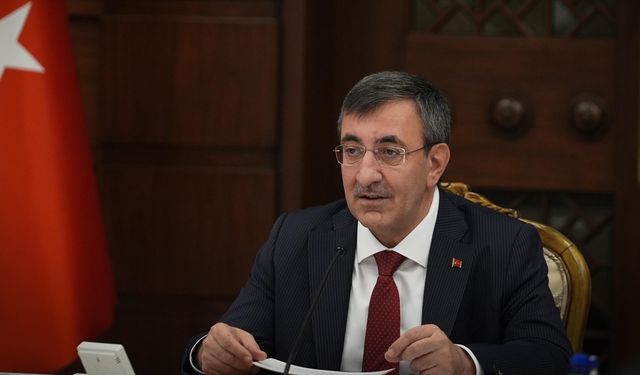 Cumhurbaşkanı Yardımcısı Yılmaz: Yapay zeka ve ileri teknolojiler şehir altyapılarına entegre edilecek