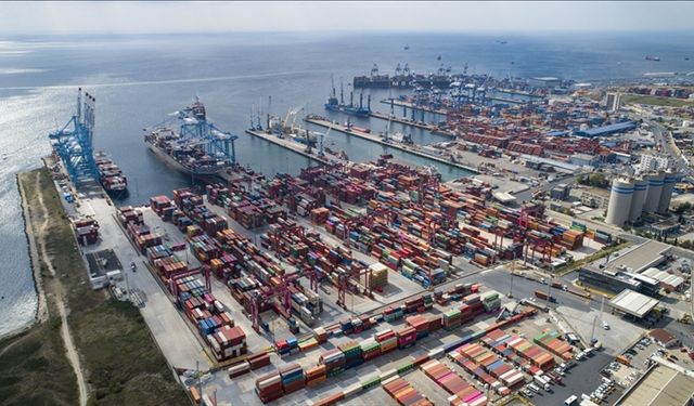 Dış Ticaret Mevzuatına Aykırı Davranan Firmalara 6 Ayda 5,9 Milyar Lira Ceza Kesildi