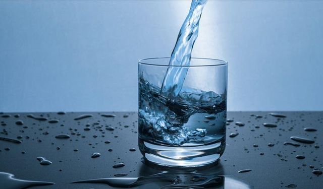 Su Tüketimi Ruh Halini Dengelemeye ve Stresi Azaltmaya Yardımcı Oluyor