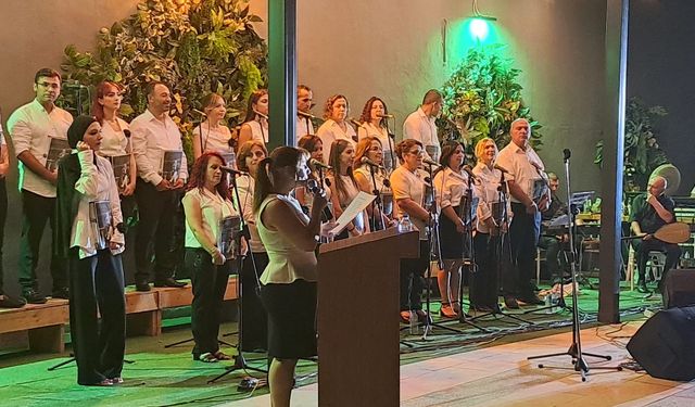 Ardanuç’ta Türk Halk Müziği Konseri Büyük İlgi Gördü