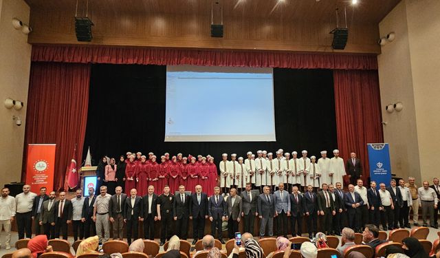 31 Öğrenciye İcazet Belgesi Verildi