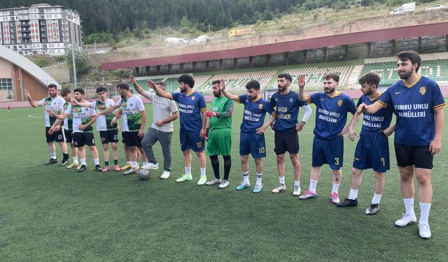 30 Ağustos’a Özel Halı Saha Turnuvası Başladı