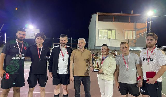 6. Geleneksel Klaskur Köyü İsmet Acar Voleybol Turnuvası Tamamlandı