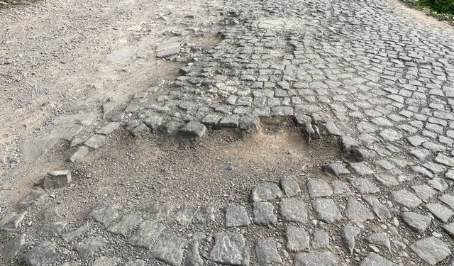 Turizm Cennetine Giden Yol Bozuk