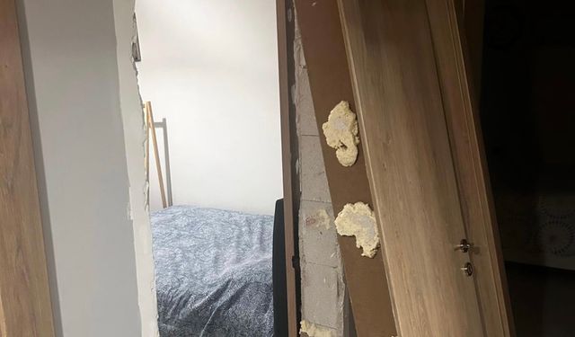 Yusufeli’nde Rüzgar Kapıyı Devirdi