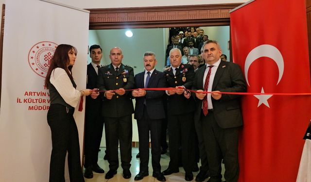 “Zaferin Adı Türkiye” Sergisi Artvin’de Açıldı