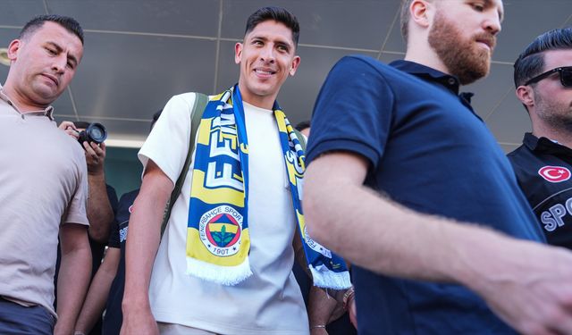 Fenerbahçe'nin yeni transferi Edson Alvarez: Herkes Fenerbahçe'nin büyüklüğünü biliyor