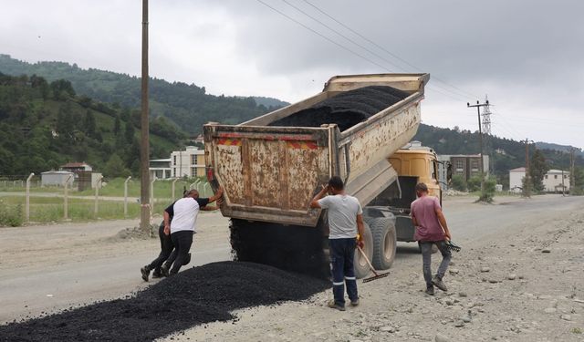 Kapisre–Kavak Yolu'nda Asfaltlama Çalışmaları Sürüyor