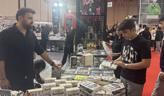 Karadeniz 10. Kitap Fuarı Samsun'da kapılarını ziyaretçilere açtı