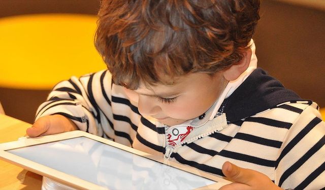 Sağlık Bakanlığından obezite ve dijital bağımlılığa karşı çocuk akademileri