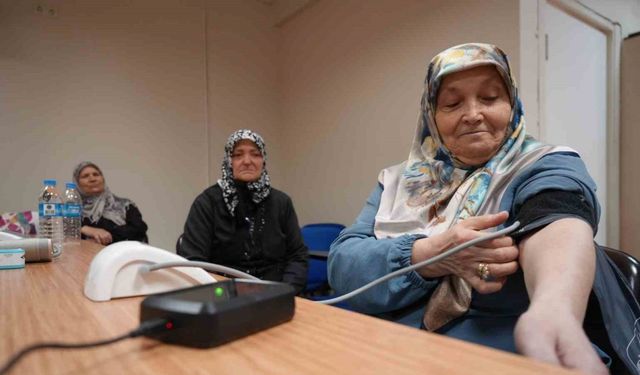 Tıpta çığır açacak gelişme: Bu cihaz sayesinde kronik hastalar evde tedavi edilebiliyor