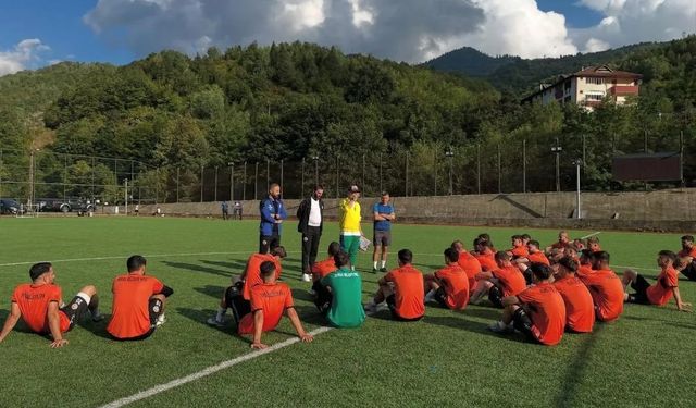 Murgul Belediyespor Sezona İddialı Hazırlanıyor