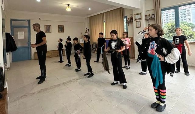 Borçka Sanat Merkezi’nde Sanat Yolculuğu Başladı