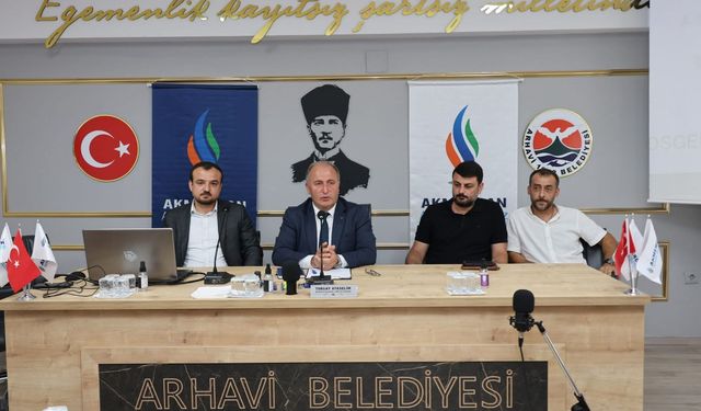 Arhavi’de Doğal Gaz Bilgilendirme Toplantısı Yapıldı