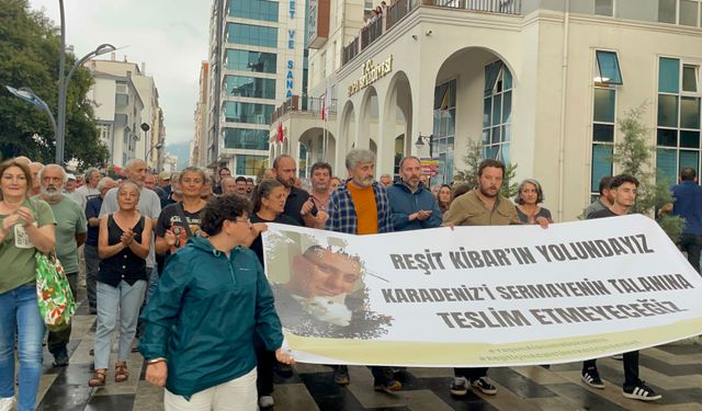 Reşit Kibar Hopa’da Anıldı