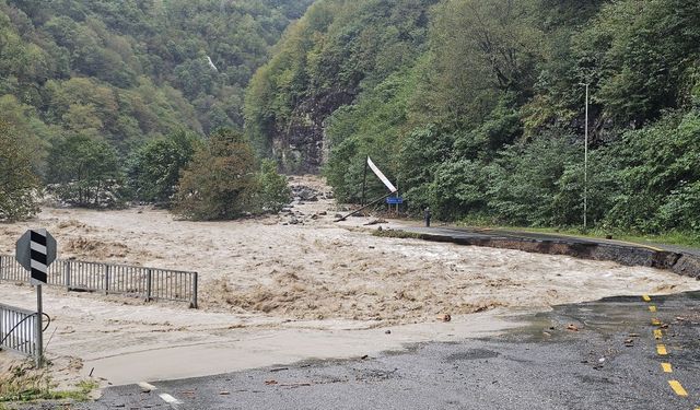 Borçka’da Felakete Doğa Uyarısı