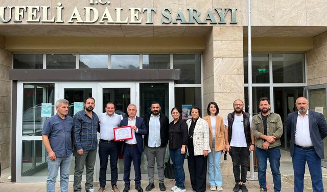 Yaşar Güller Mazbatasını Aldı