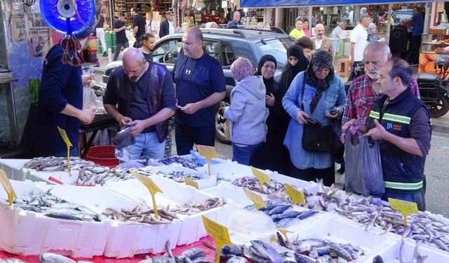 Hamside fiyat yarıya düştü, tezgahlarda yoğun ilgi