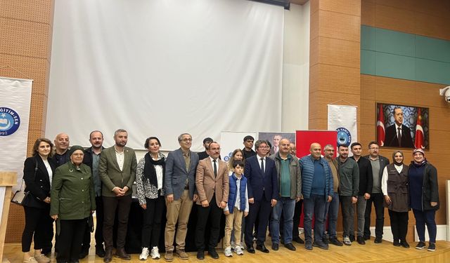 Türk Eğitim-Sen’den “Ahlâk, Hukuk ve Adalet” Konferansı