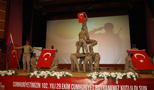 Artvin’de Cumhuriyet Bayramı Coşkusu