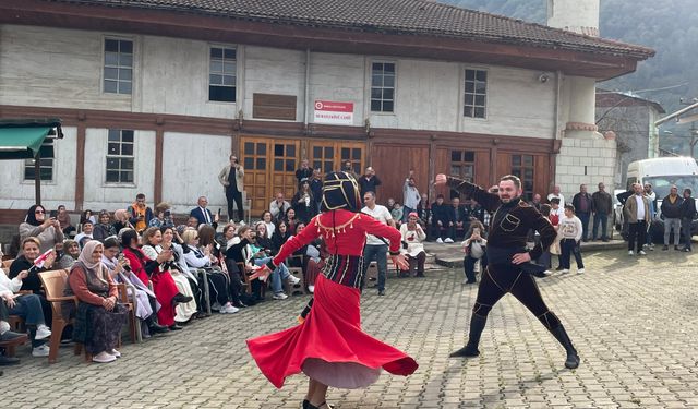 Borçka’nın Sınır Köyü Muratlı, Festivalle Renkleniyor