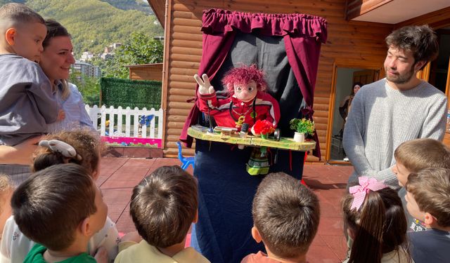 Çocuklar Kukla Gösterisiyle Buluştu