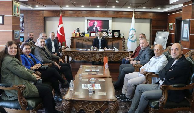 CHP Hopa İlçe Yönetiminden Ziyaret