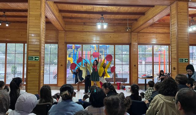 Çocuklar “Clown” Oyunu ile Eğlendi