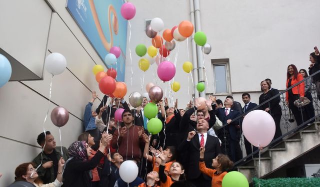 Renklerimiz Bir, Geleceğimiz Birlikte