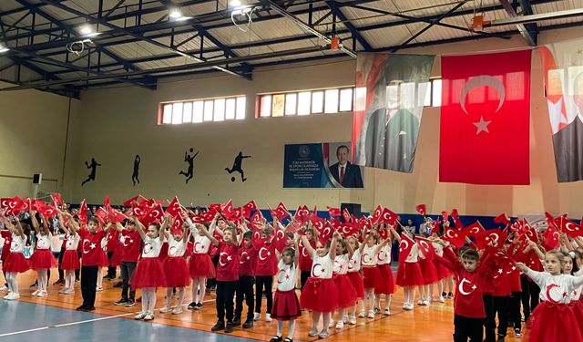 Cumhuriyetin 102. Yılı Coşkuyla Kutlandı