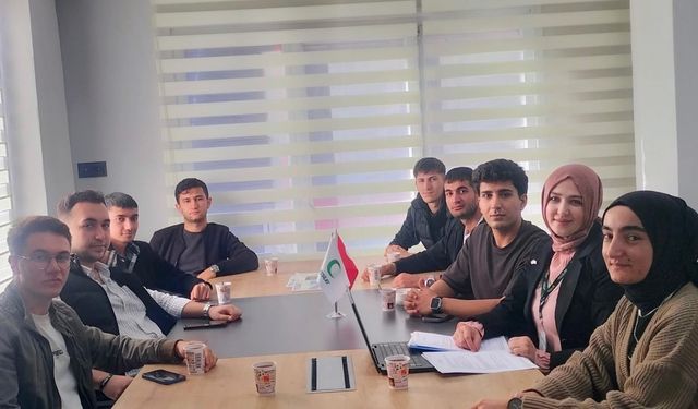 Yeşilay Artvin Şubesi Gençlerle Toplantı Yaptı