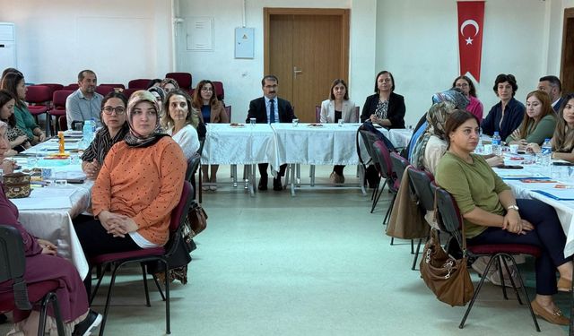 Çocuk Resim Analizi Semineri Başladı