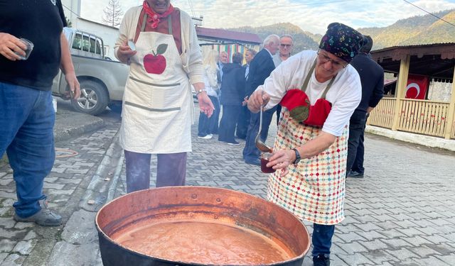 Muratlı’da Pekmezden Şerbete Elma Atölyeleri