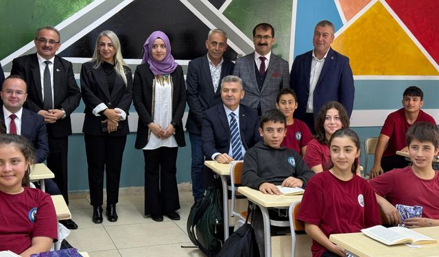 Cumhuriyet Ortaokulu’nda Protokol Ziyareti