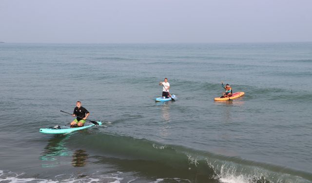 Karadeniz'de kürek sörfü yaygınlaşıyor