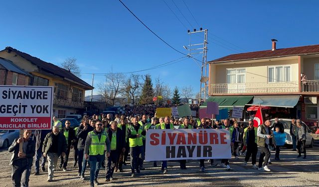 Siyanür İsyanı: Halk Sokaklara Döküldü