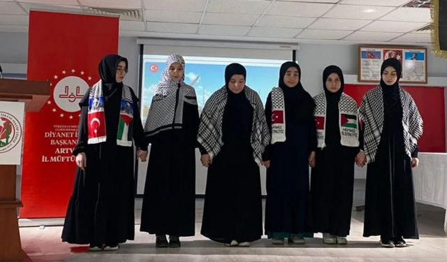 “Şehirler Dile Geliyor” Sahne Oyunu Sergilendi