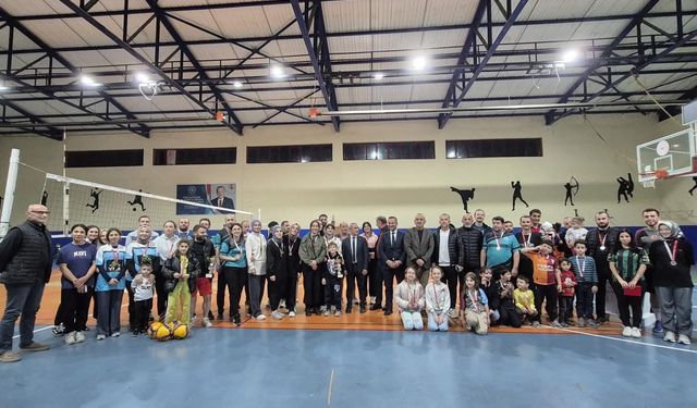 Öğretmenler Arası Voleybol Turnuvası Sona Erdi