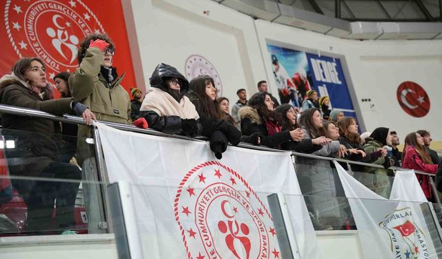 Curling ve Buz Hokeyinde çifte şampiyonluk